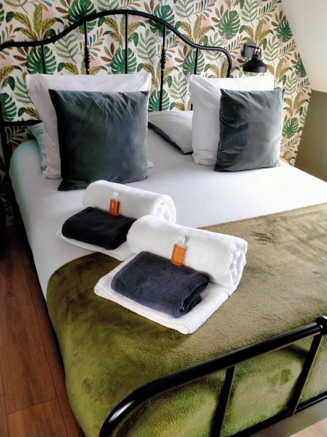 La Cour Des Ursulines Hotel โฌสแล็ง ภายนอก รูปภาพ